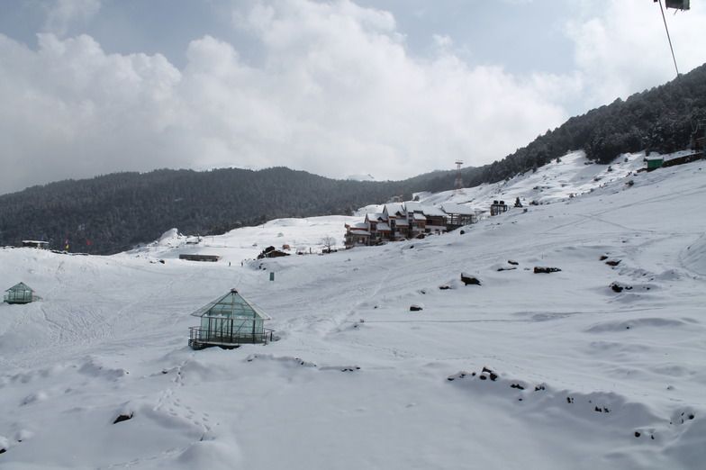 Top 5 Places to Visit for Snowfall near Delhi | See Snowfall