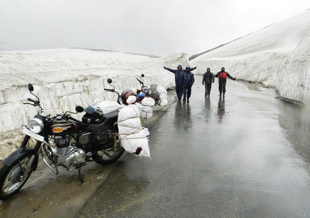 Rohtang Pass: Best Places to visit in Kullu Manali