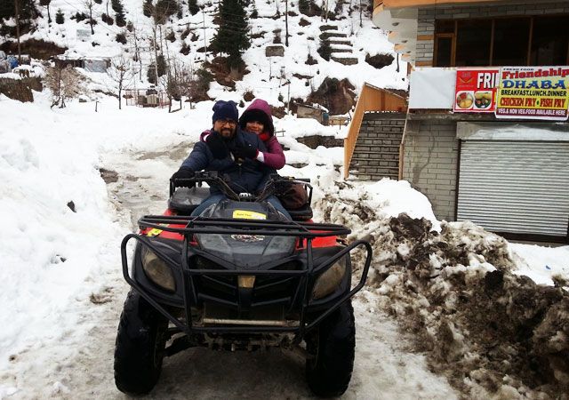 snow scooter in manali