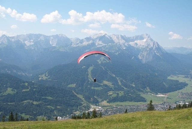 Paragliding in Indrunag