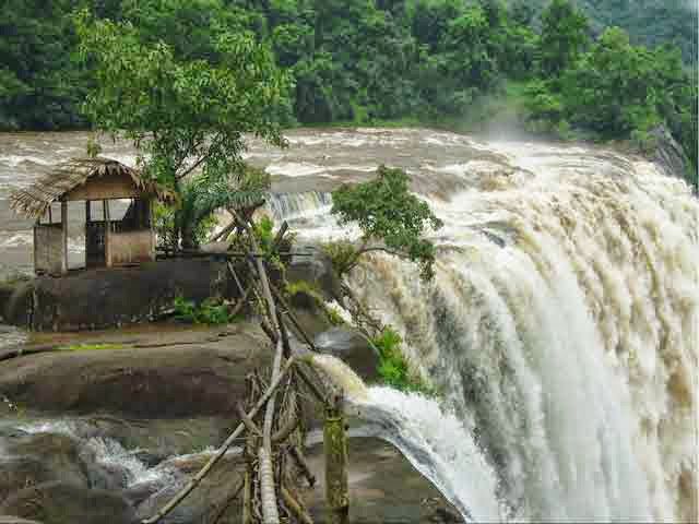 Athirappalli Falls