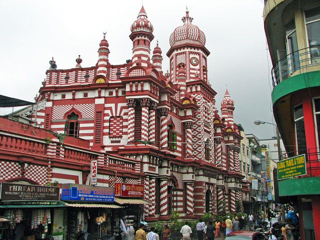 Jami Ul Alfar Mosque in Colombo
