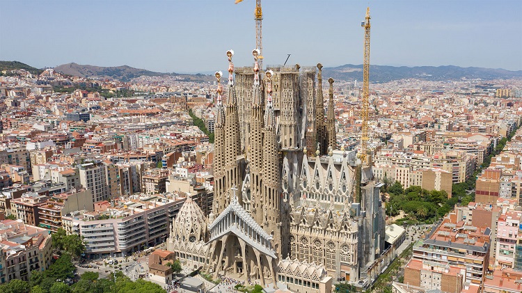 Basilica De Sagrada Familia, Spain