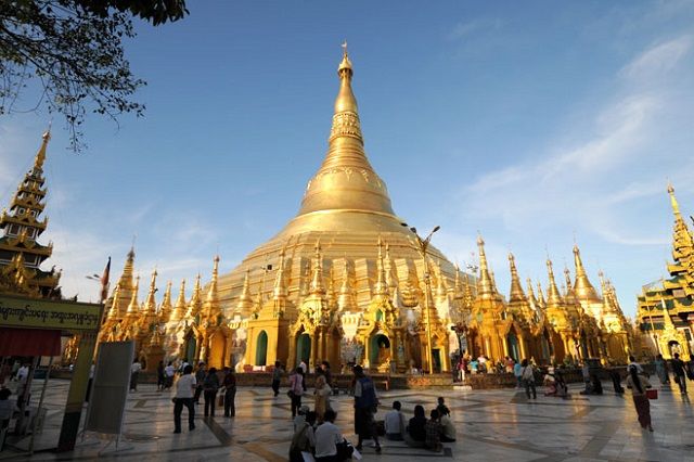Shwedagon Pagoda Yangon
