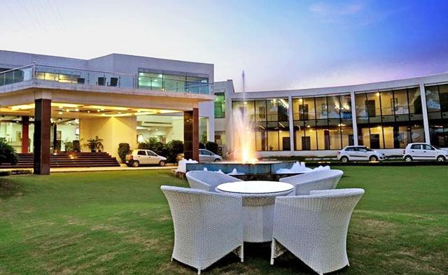 The Awesome Farms & Resorts in Faridabad