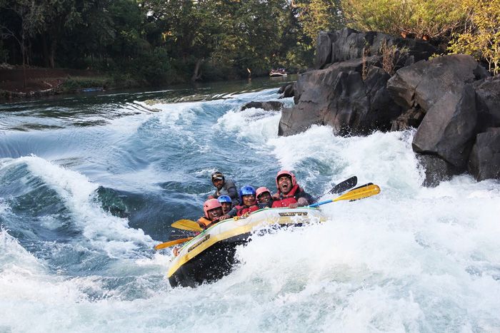 Top 10 places to go for River Rafting in India