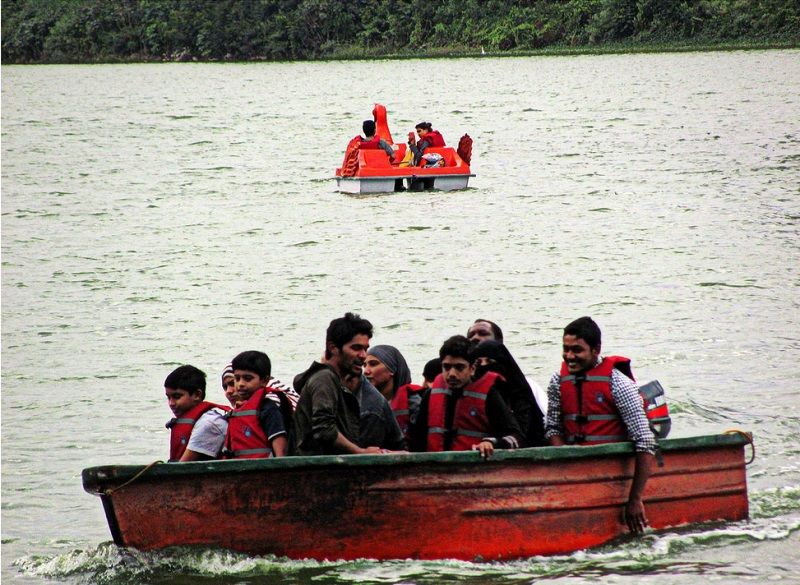 Ulsoor Lake Boating: Things to do in Bangalore with Kids