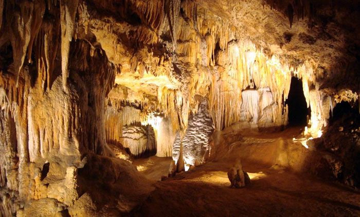 Marvel-at-the-Limestone-caves
