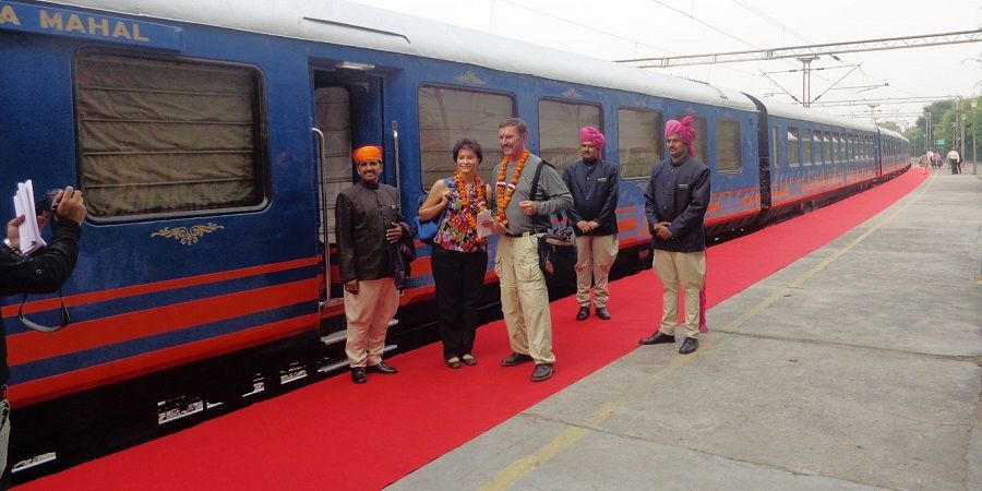 Luxury Train Travel in India: Royal Rail Journeys Offering Maharaja Life!