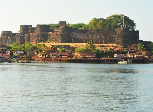 Maharashtra – The Hub of Captivating Historical Sites - IHPL