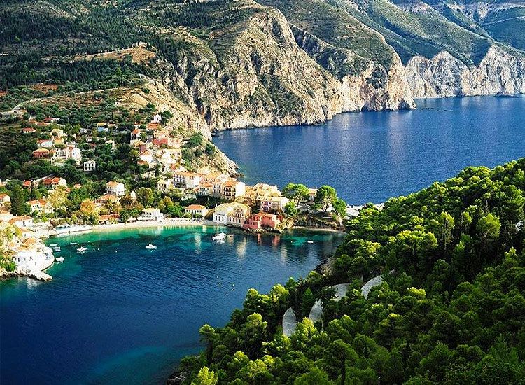 Explore the Amazing Holiday Destinations of Greece like never before!