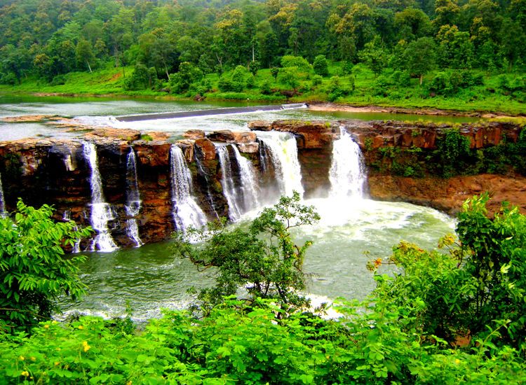 Experience The Monsoon Magic With These Places To Visit in Saputara