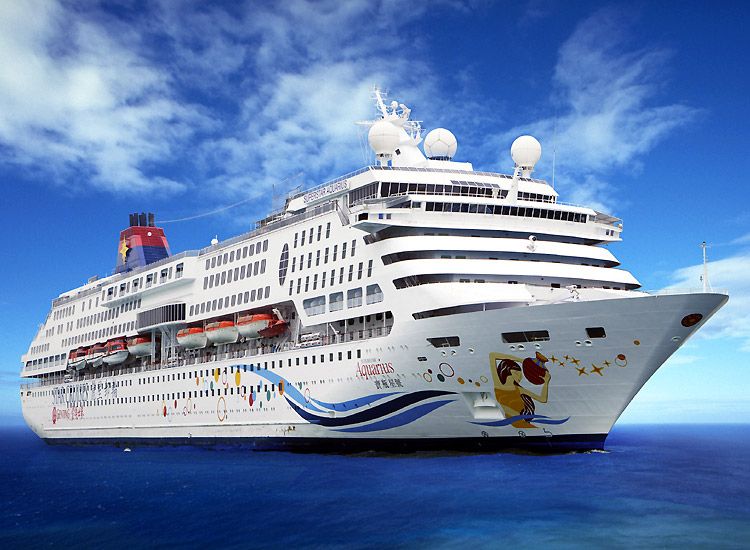 Top Luxury Cruise Lines in the World – Luxury with a Difference!