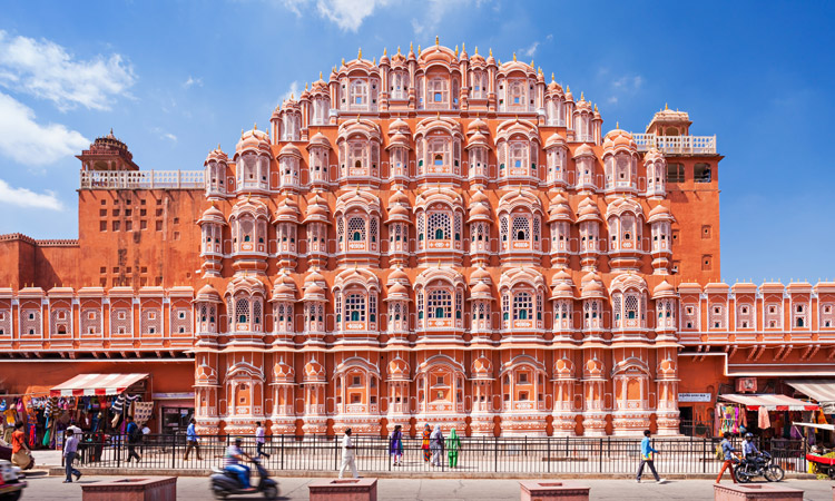 Hawa Mahal in Jaipur is a prime attraction during a weekend trip from Delhi