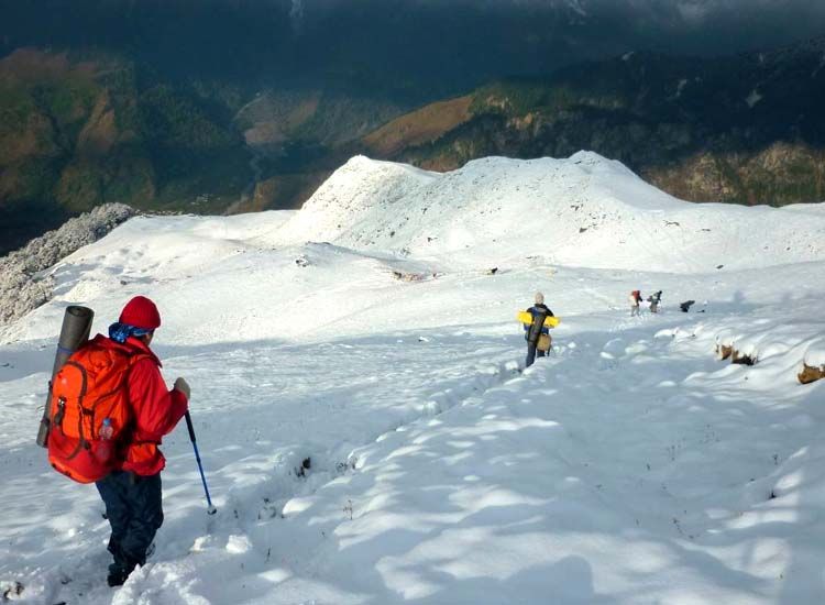 Patalsu Trek - Best Places for Trekking in Himachal Pradesh