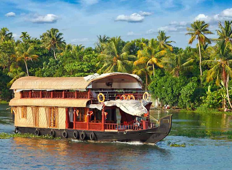 Honeymoon Places in India - Alleppey, Kerala