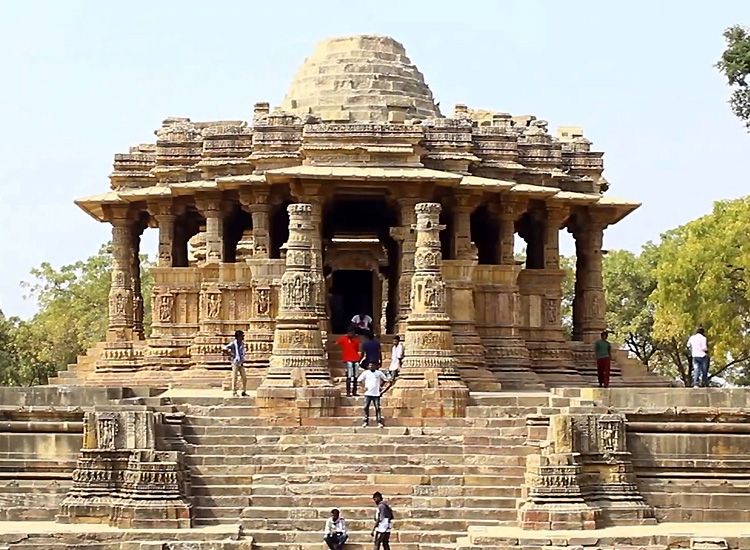 Top 31 Famous Temples in India