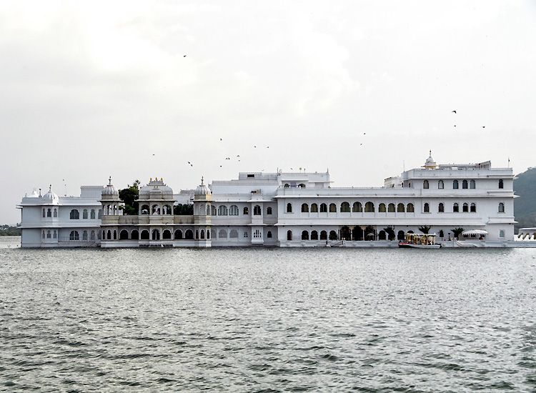 Experience The Royal Bliss by Indulging Things to do in Udaipur