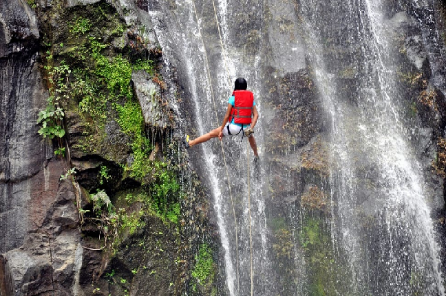 waterfall trekking rishikesh