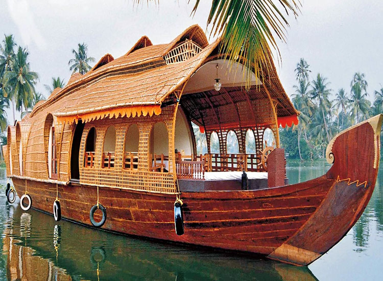 Houseboat Tour of Kerala Backwaters