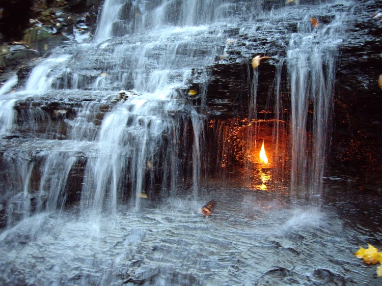 Eternal Flame Falls, USA