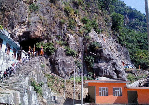 Shiv Khori shrine