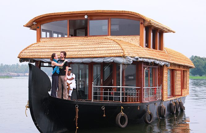 alleppey honeymoon houseboat