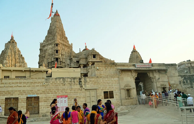 Famous Places to Visit in Dwarka for a Spiritual Experience