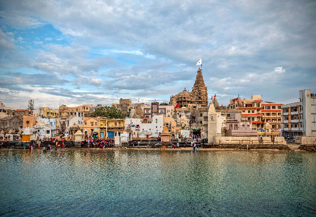 Famous Places to Visit in Dwarka for a Spiritual Experience