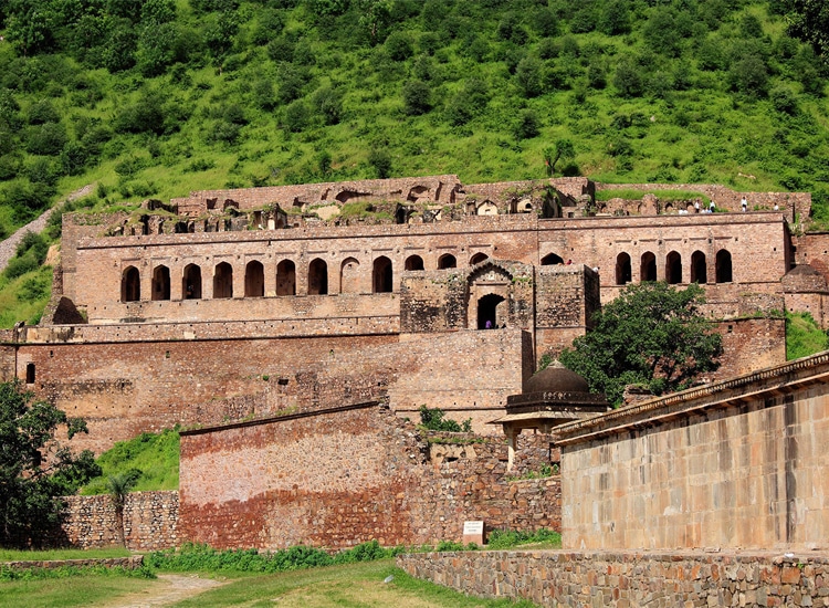 Bhangarh Fort- One of the haunted places in India