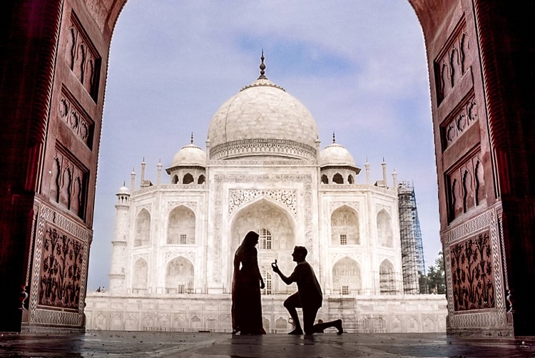 Agra, Uttar Pradesh - Honeymoon Places in India