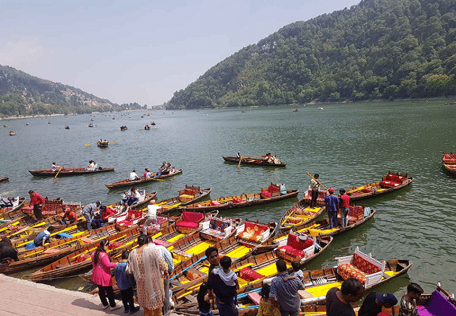 boating at Naini lake in June with family