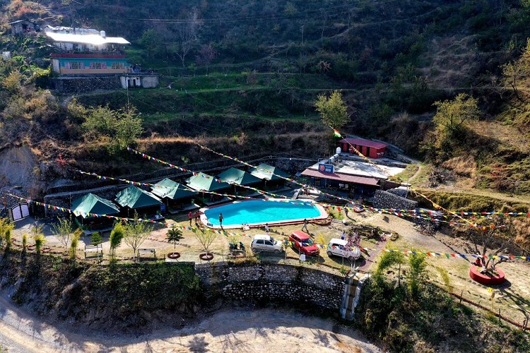 Mussoorie Camp Resort (296.7 km from Delhi)