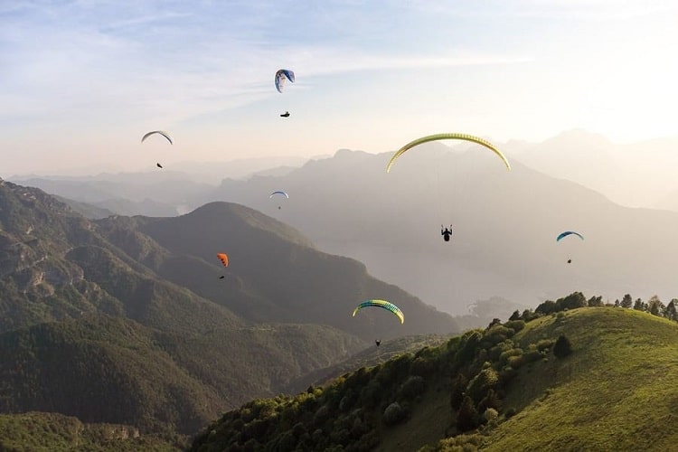 Himachal Pradesh Will Host A Paragliding & Dragon Boat Festival Soon