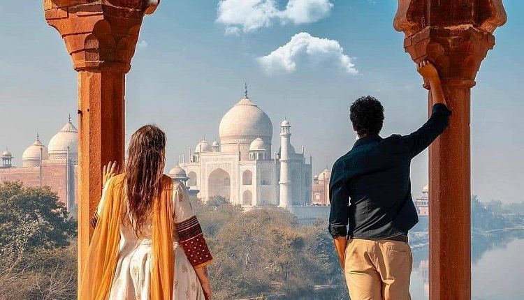 Taj-Mahal-Agra - Honeymoon Places in India in Winter