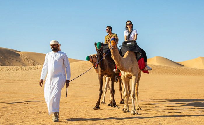 Enjoy Camel Ride on dubai Desert