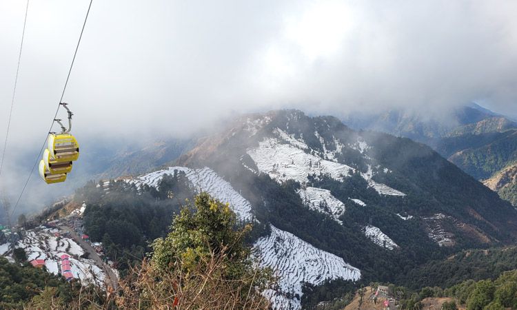 Snowfall in Dhanaulti, Uttarakhand