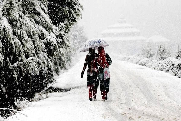 snowfall in munsyari