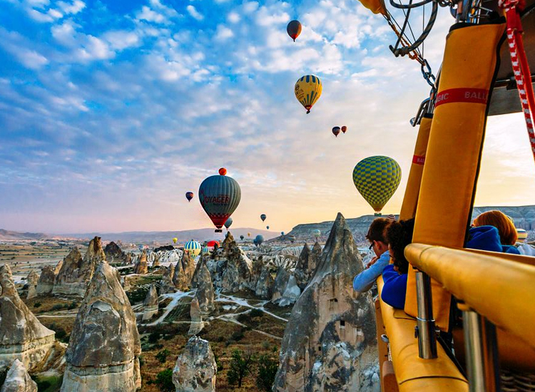 private-hot-air-balloon-ride-in-Cappadocia