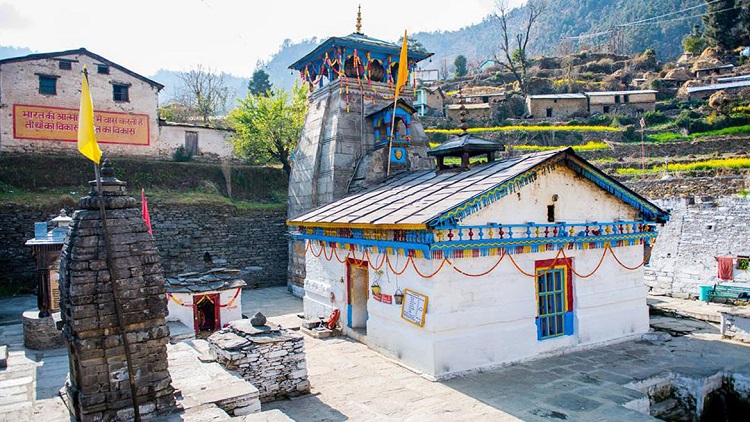 Triyuginarayan temple Uttarakhand