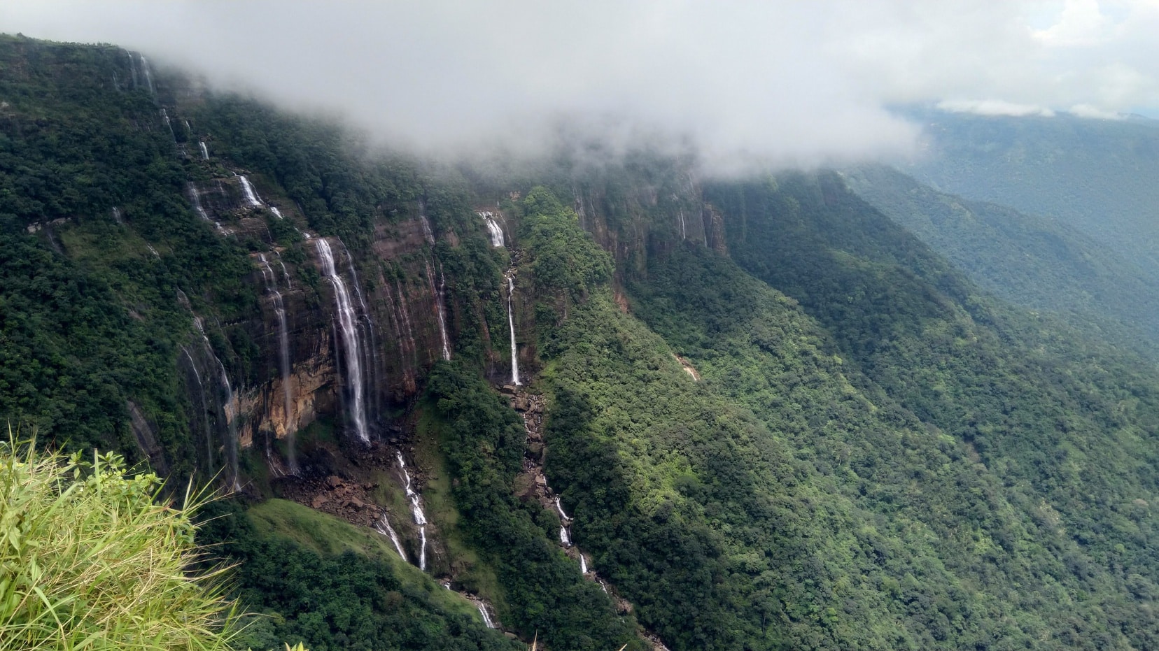Top 10 Places In Cherrapunji That Should Be On Every Nature Lover's List