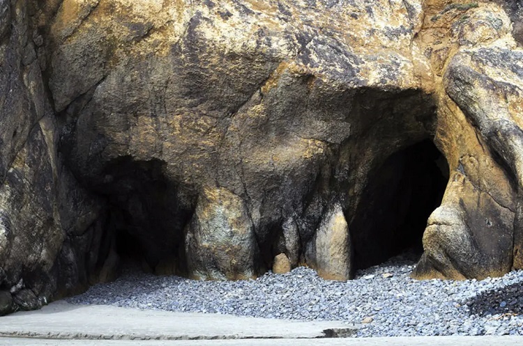 Marai-Cave