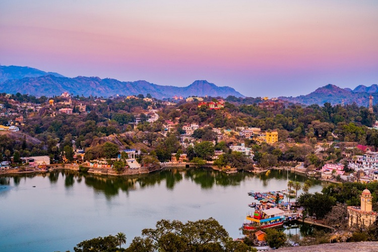 Nakki-lake-Mount-Abu