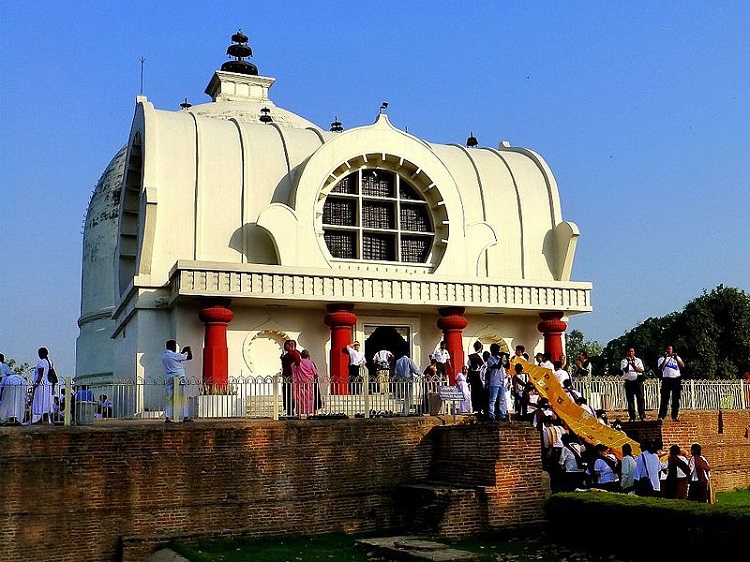 Parinirvana-Temple-Kushinagar
