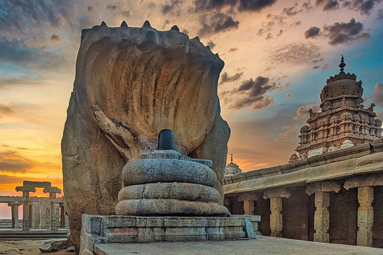 Lepakshi Temple